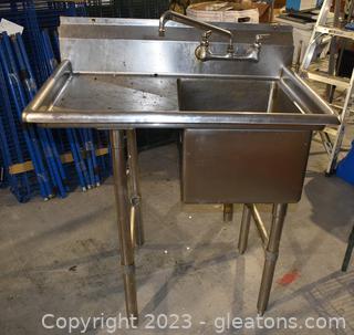 Commercial Grade Stainless Kitchen Sink 